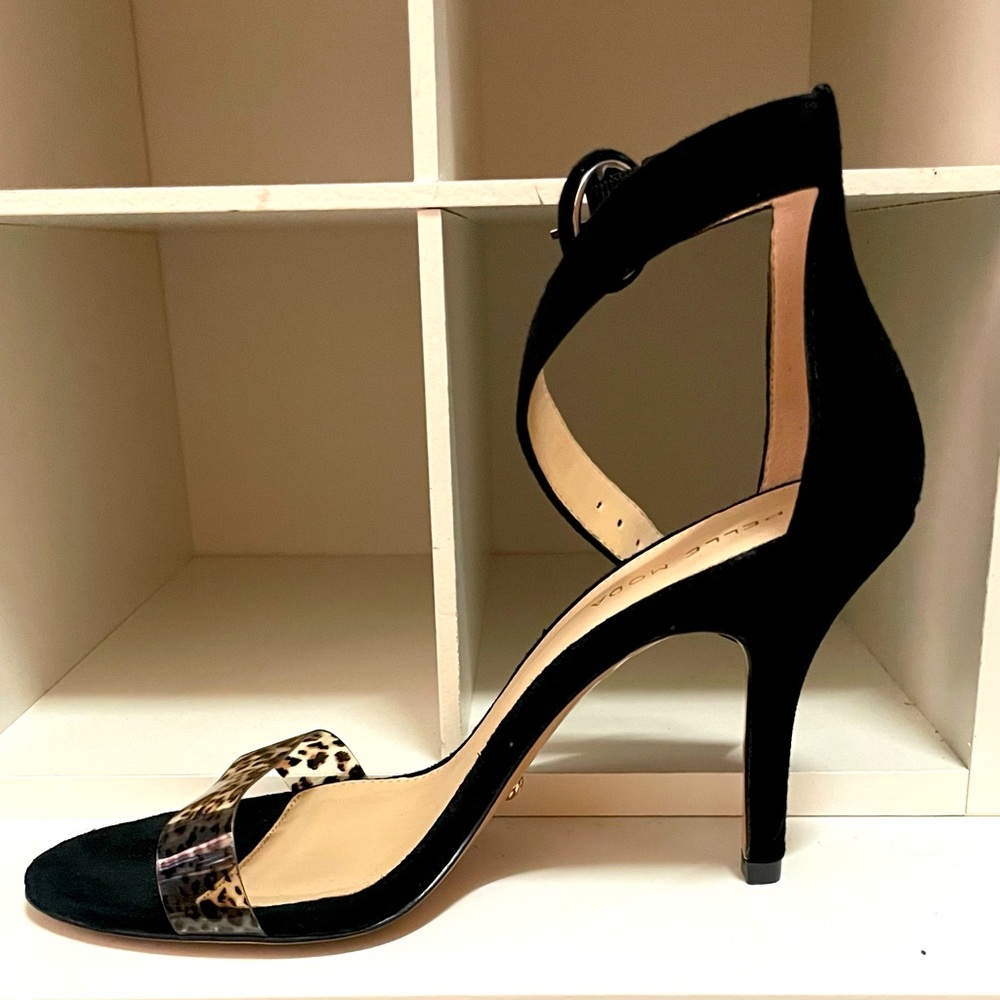 Pelle Moda strapped heel
